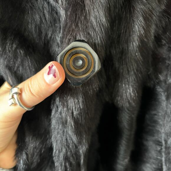 Beaver Fur Coat by Herman and Ben Marks Furs of Detroit - Picture 6 of 10